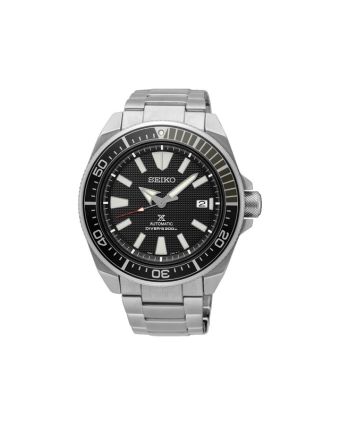 Seiko Prospex Sea SRPF03K1 mustalla taululla, valkoisella taustalla edestä