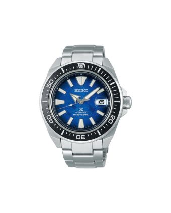 Seiko Prospex Sea SRPE33K1 sinisellä taululla, valkoisella taustalla edestä