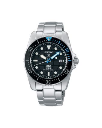 Seiko Prospex Sea SNE575P1 mustalla taululla, valkoisella taustalla edestä