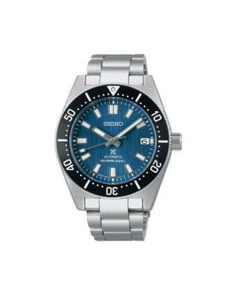 Seiko Prospex Sea SPB297J1 sinisellä taululla, valkoisella taustalla edestä