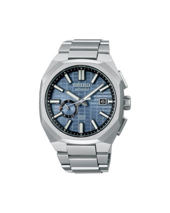 Seiko Astron SSJ013J1 violetilla taululla, valkoisella taustalla edestä