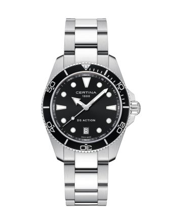 Certina DS Action 40mm C048.410.11.051.00 mustalla taululla, valkoisella taustalla edestä