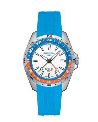 Certina DS-X GMT C047.452.17.011.00, valkoisella taustalla edestä