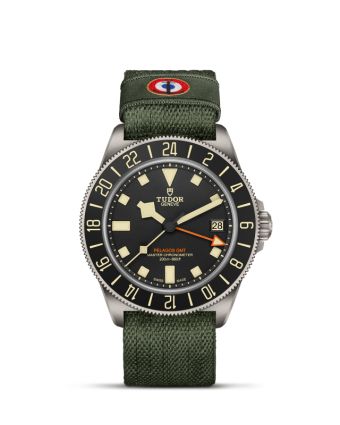 Tudor Pelagos FXD GMT musta taulu, vihreä kangasranneke M2542G267NU-0002