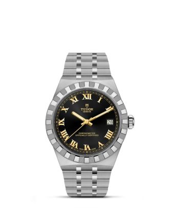 Tudor Royal 36 M2836C1A0-0101 mustalla taululla, valkoisella taustalla edestä