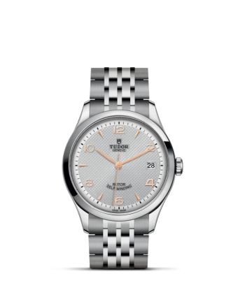 Tudor 1926 36 M91450-0001 hopeanvärisellä taululla, valkoisella taustalla edestä
